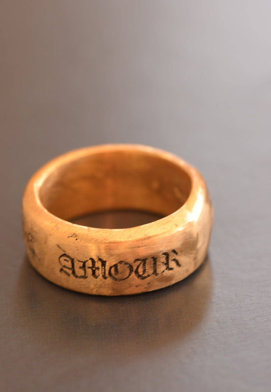 Love Amor Amour: Bronze / 7