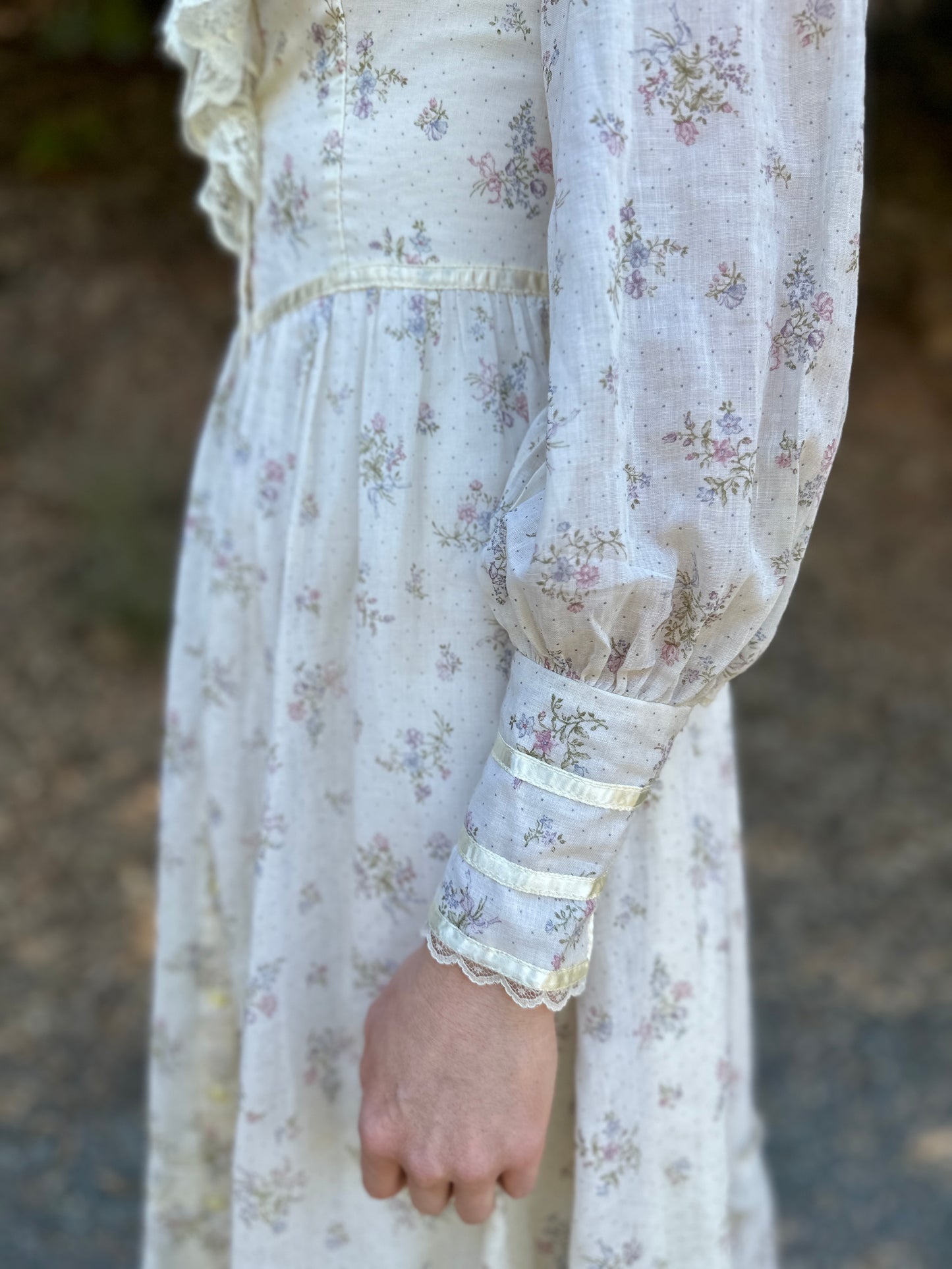 Gunne Sax Dress White Calico with Buttons Up Front