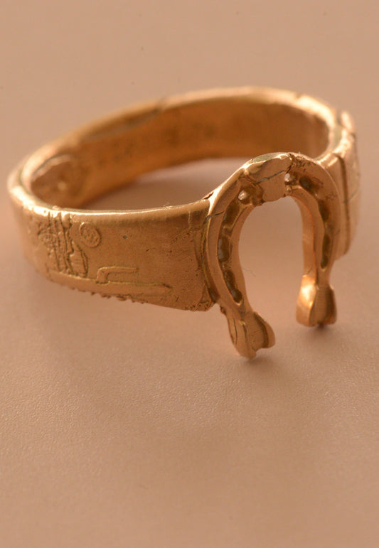 The Lucky Charm: Bronze / 8