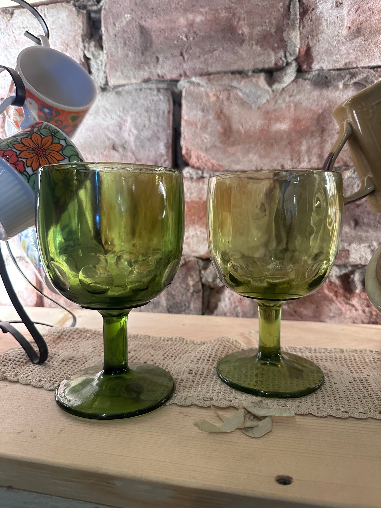 3 green glasses