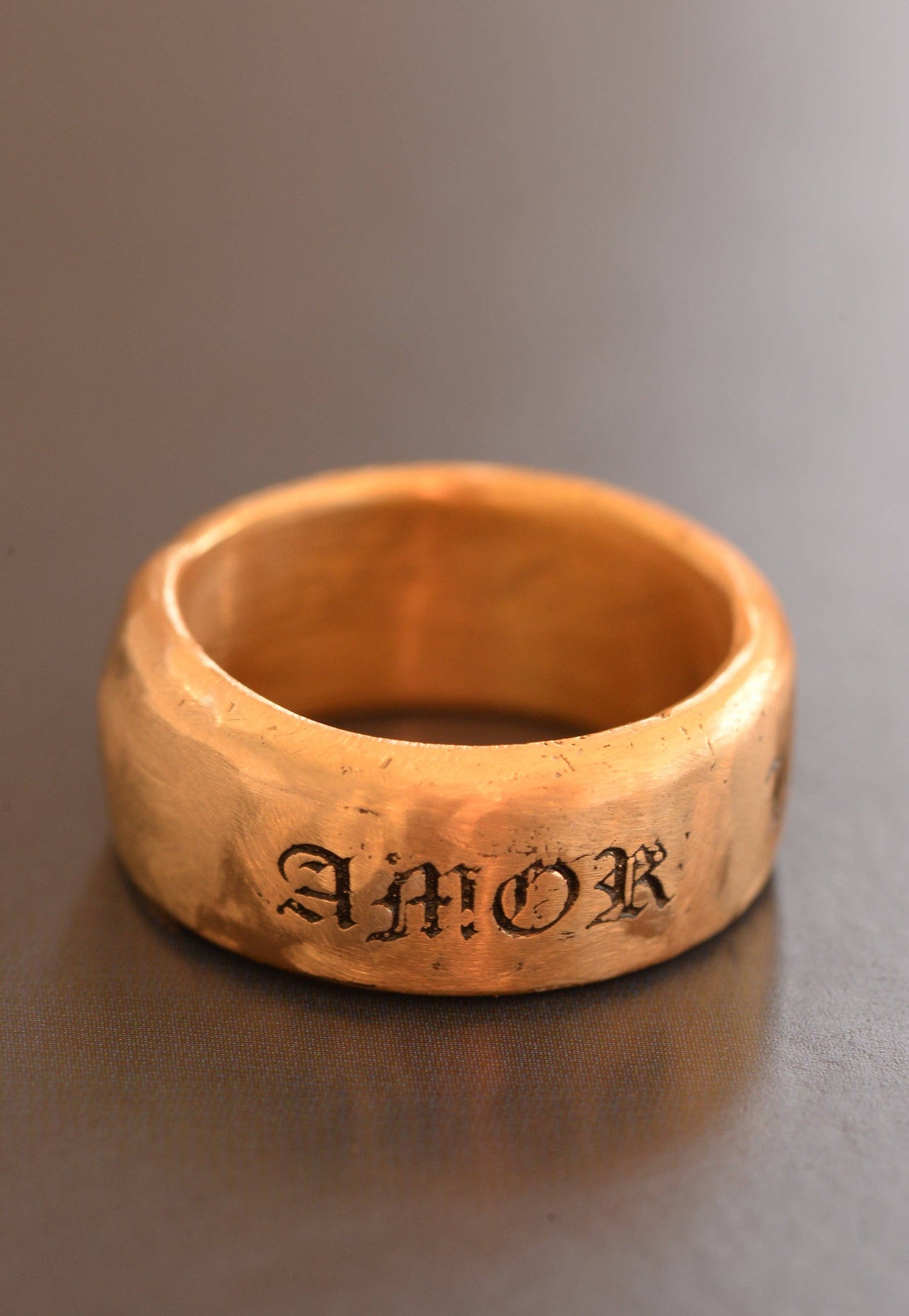 Love Amor Amour: Bronze / 7