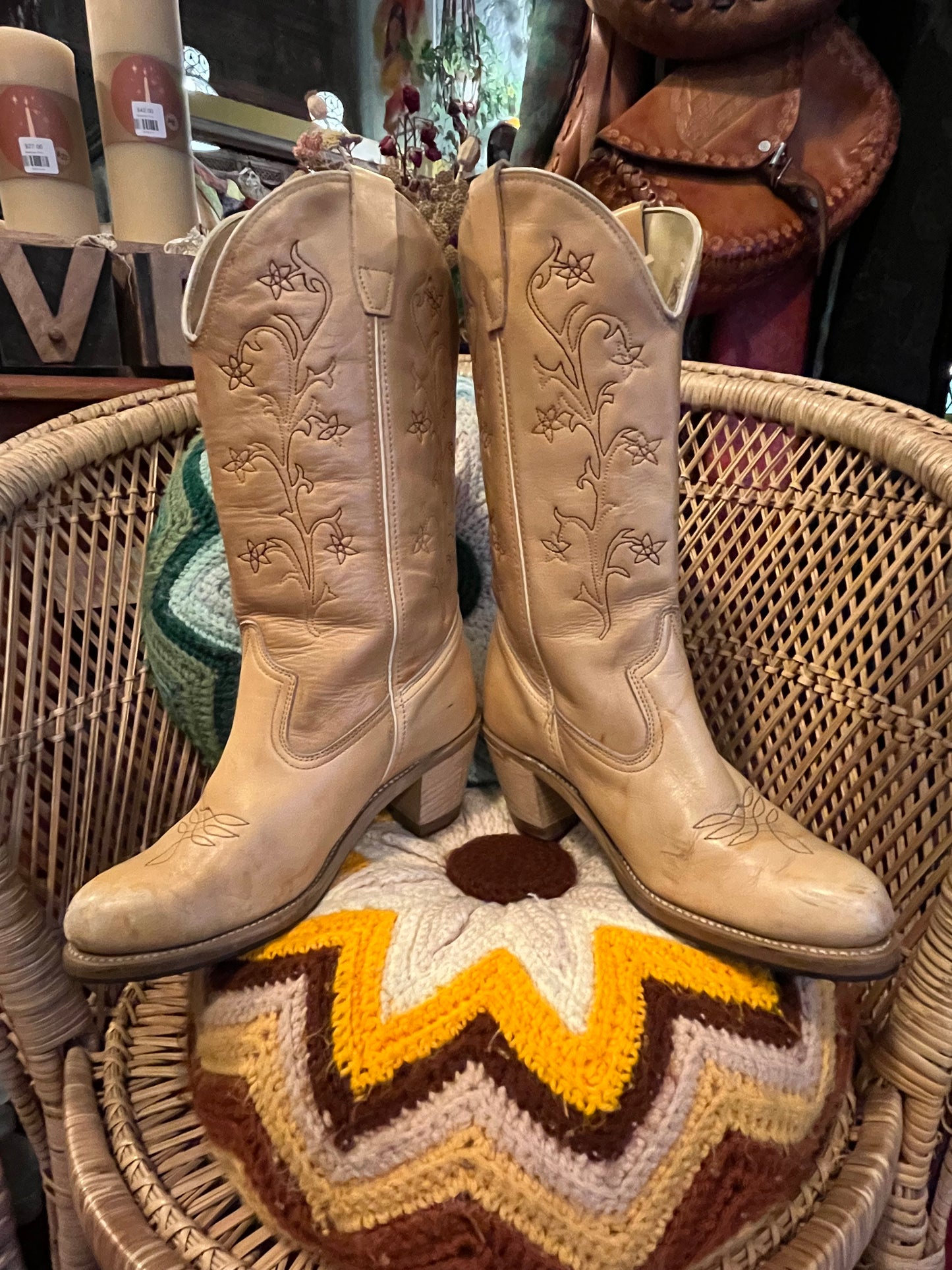 Cowgirl Boots size 9