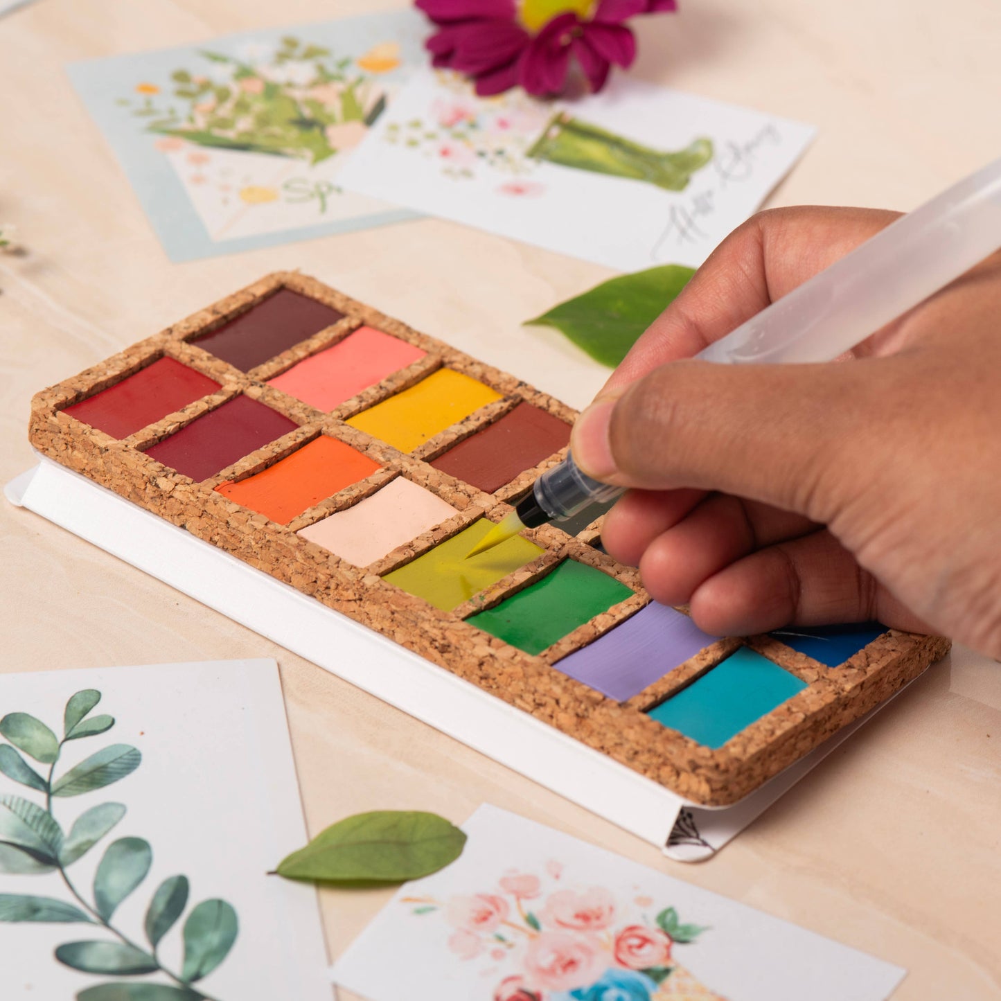Spring Pans Set | 16 Watercolors | Cork Palette