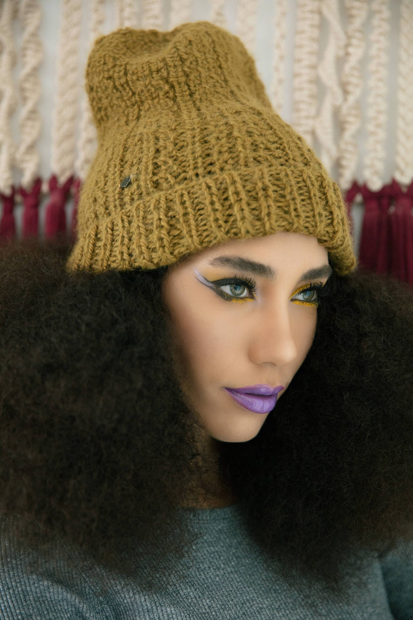 BEAU Alpaca Hand Knit Chunky Hat: Raspberry