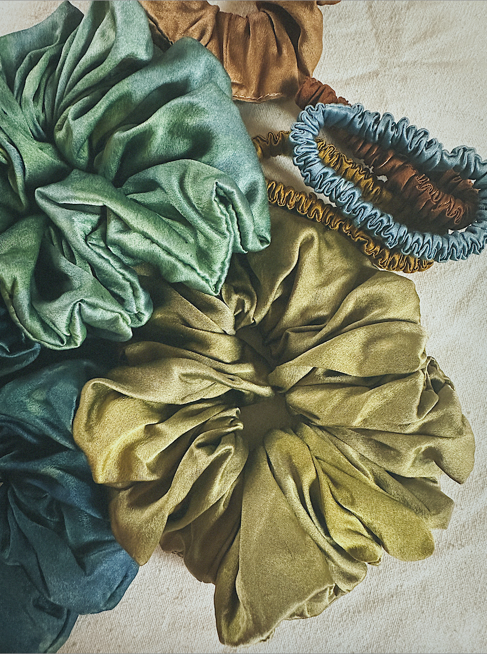Plant Dyed Silk Scrunchies - 3 sizes - 10 colors: Pansy / Classic