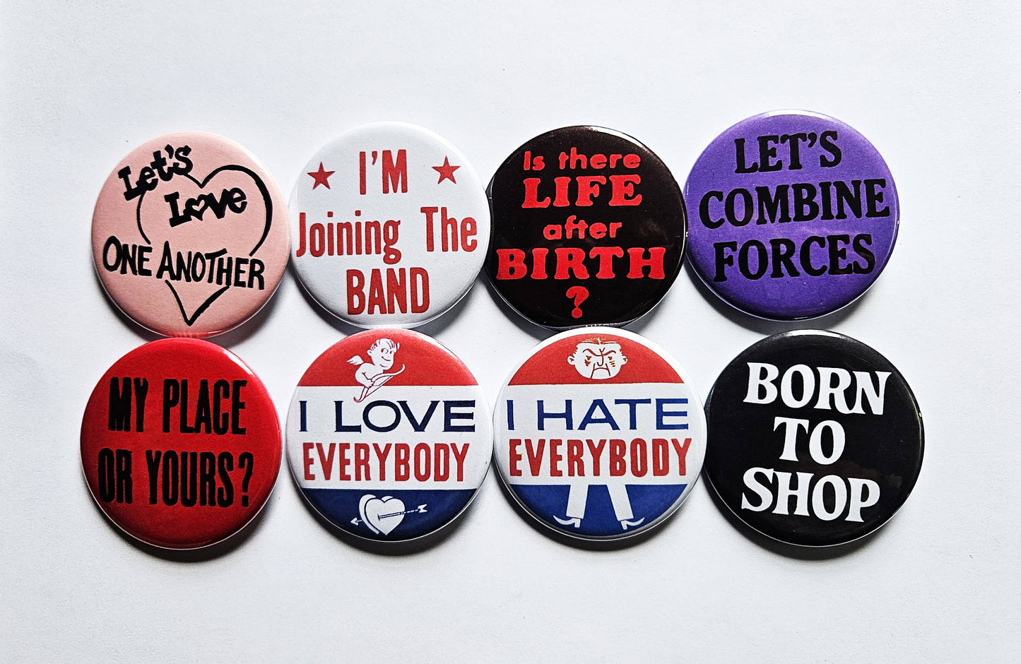 Vintage Reproduction Buttons Magnets & Bottle Openers Set 09: I love Everybody / 1.25" Small Button